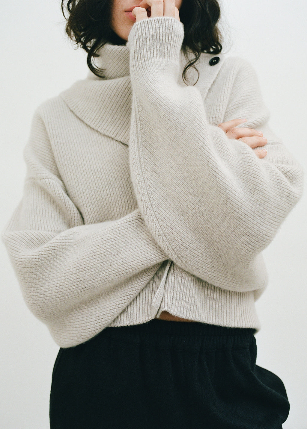 DERIOS cashmere cardigan with scarf