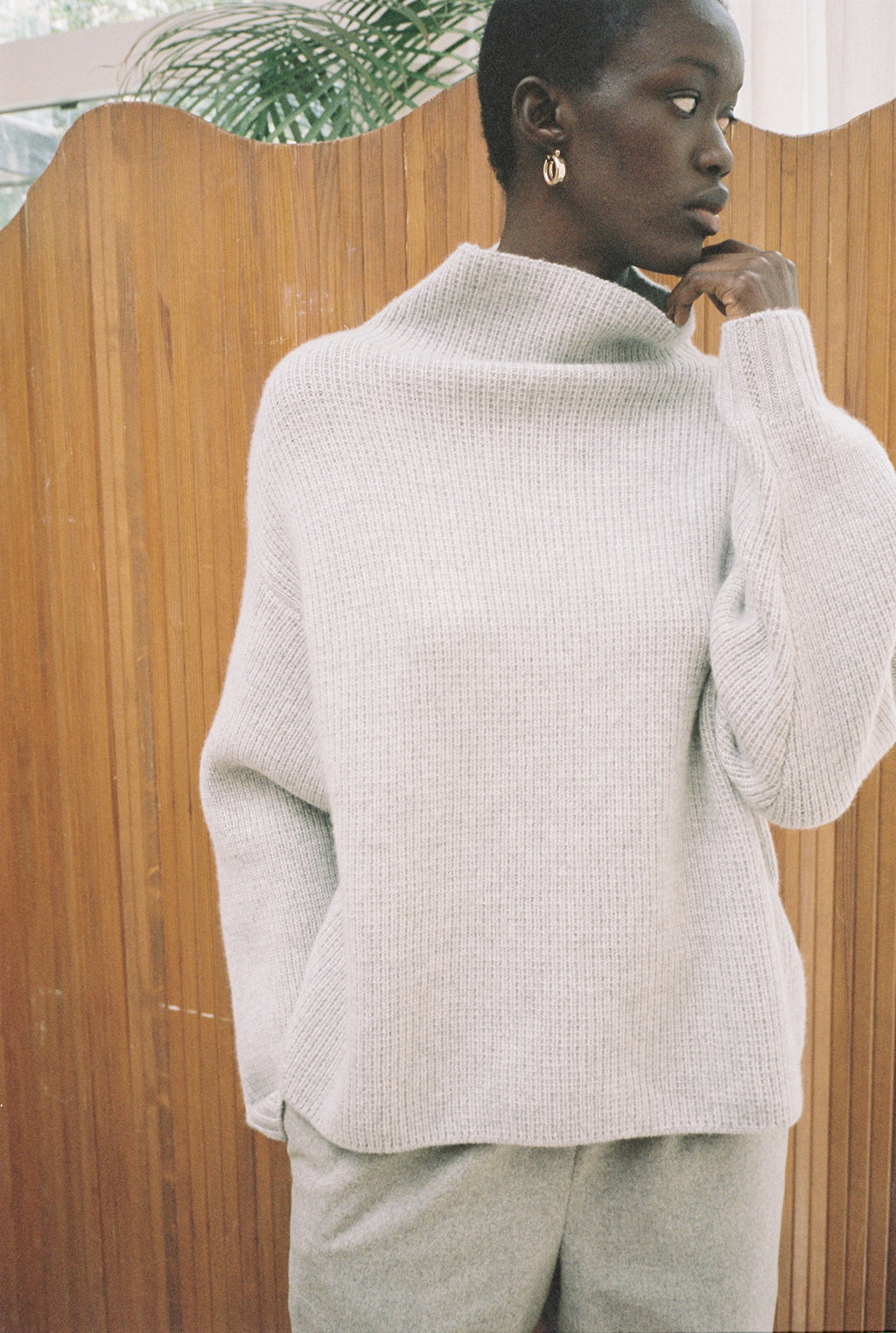 KUROBE cashmere sweater